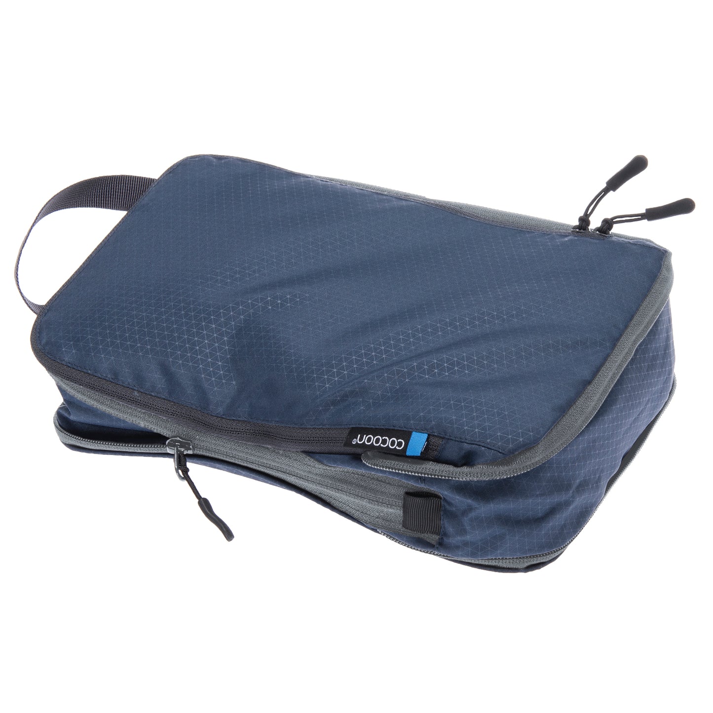 Verschillende maten van het product, ideaal voor het organiseren en beschermen van je spullen tijdens outdooractiviteiten.