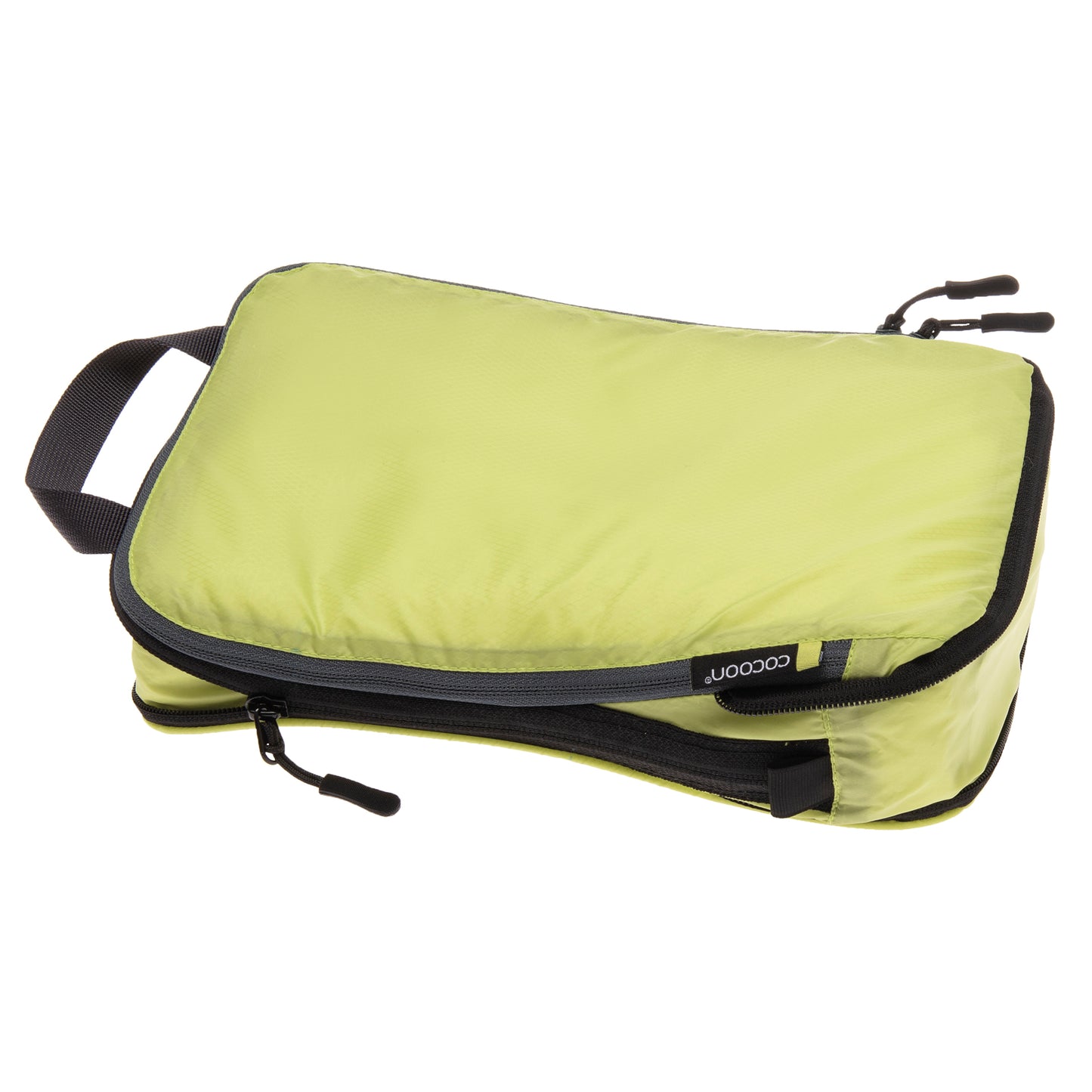 Verschillende maten van het product, ideaal voor het organiseren en beschermen van je spullen tijdens outdooractiviteiten.
