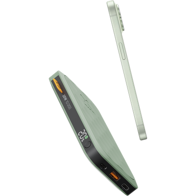 Xtorm Fuel Series 5 20W powerbank 10.000mAh (groen) - Compacte powerbank met 2x USB-C en 1x USB-A poort, ideaal voor snel opladen van je apparaten onderweg.